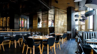 Chambers Lounge - Relaxed Atmosphere