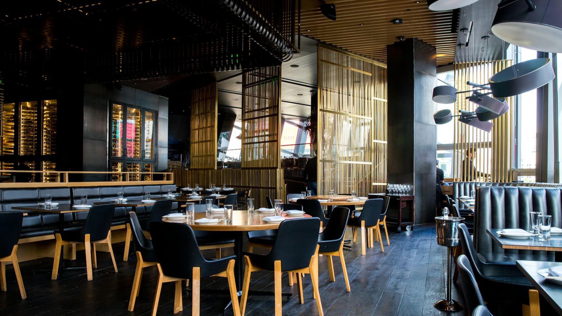 Chambers Lounge - Relaxed Atmosphere